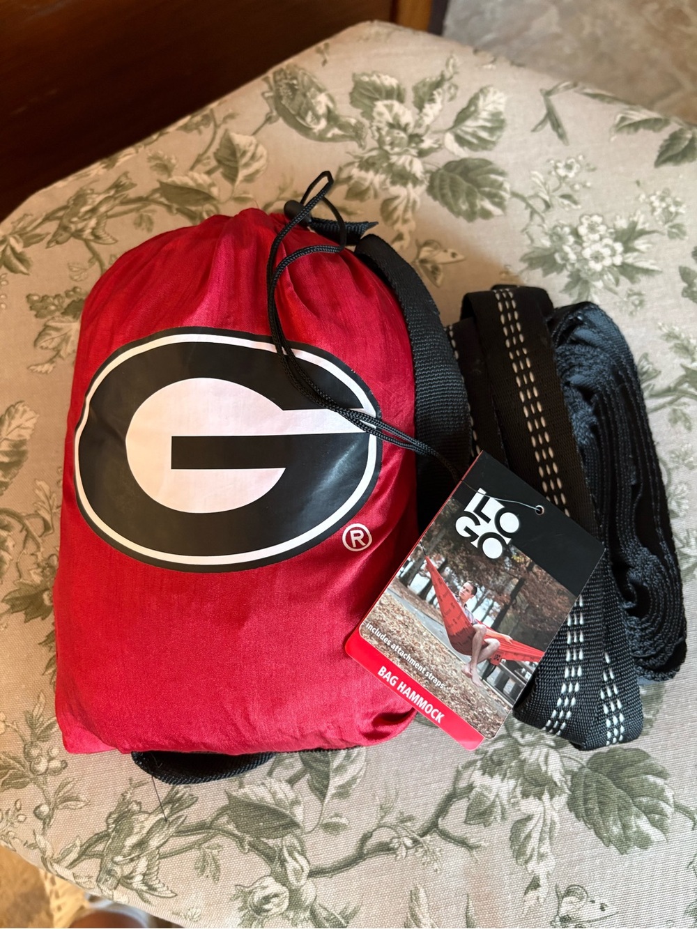 NWT Logo Athletic Red Packable Hammock with Black Straps and White Logo